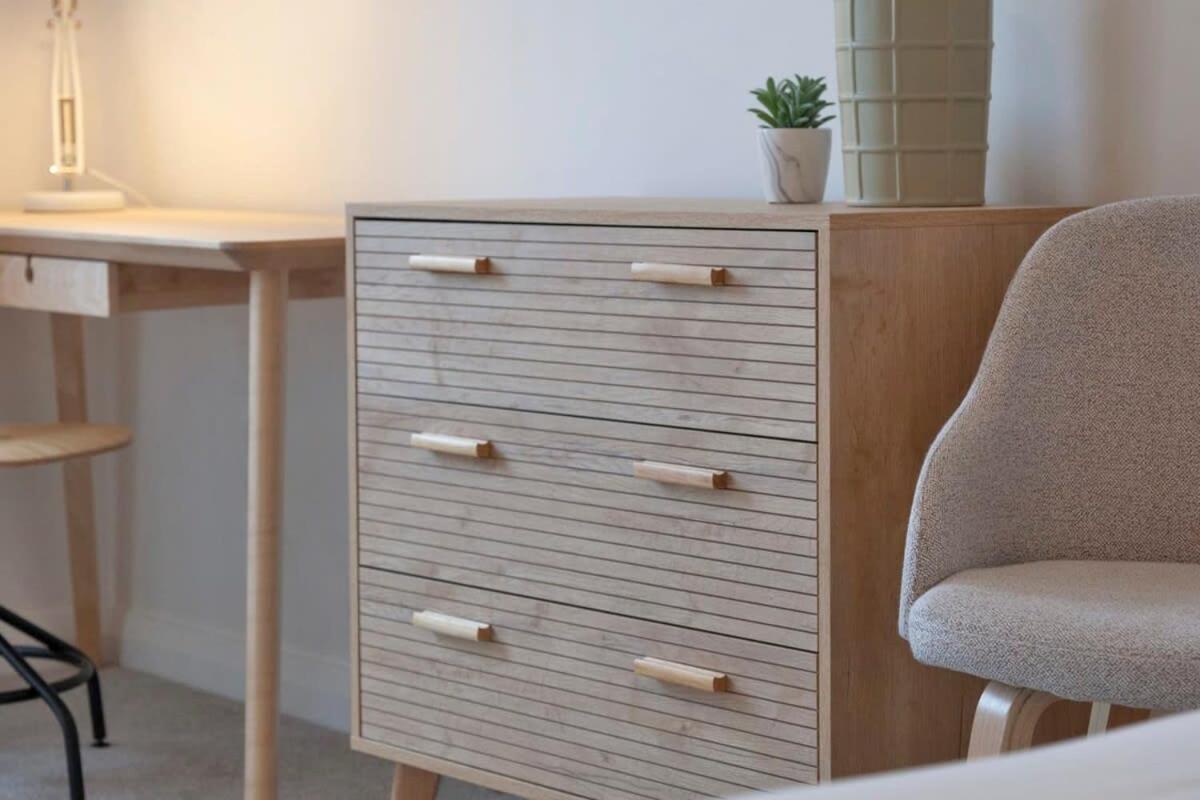 Contemporary 1 Bedroom Apartment In Ashford Ашфорд Экстерьер фото